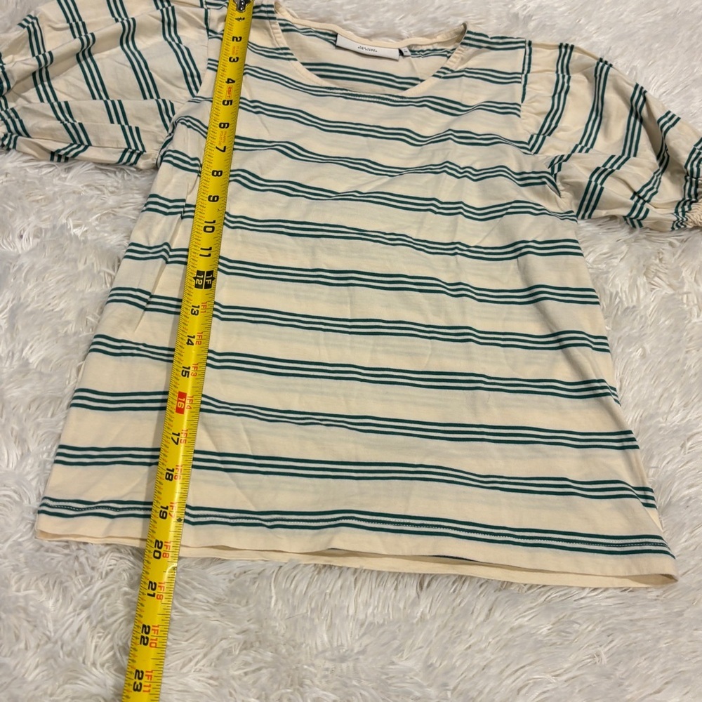 Tiny Big Sister - Woman’s cream and green striped balloon sleeved top 34 small - Picture 3 of 9